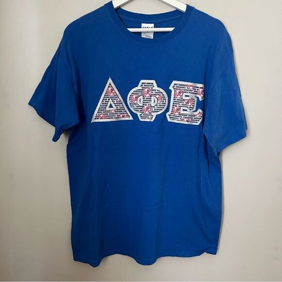 Delta Phi Epsilon Stitched Letter Tee Shirt NY Yankees Blue MLB Baseball Crew - Picture 10 of 10